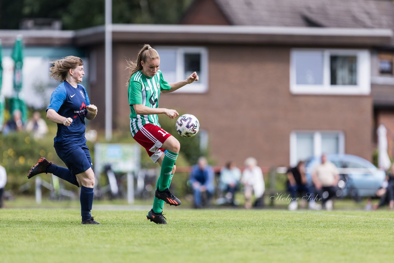 Bild 336 - F SV Boostedt - SV Fortuna St. Juergen : Ergebnis: 2:1